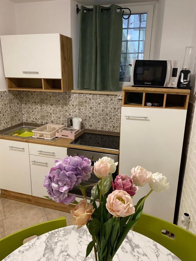 Studio Apartma Sara Lägenhet Piran Exteriör bild